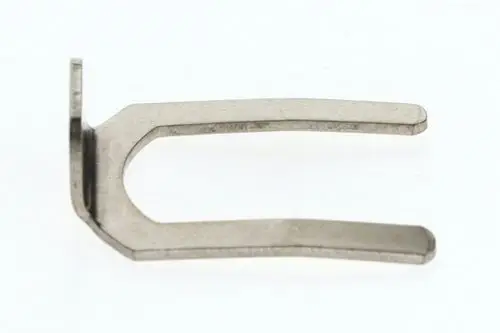 Halteclip für Rohrverbindung aus Metall, geeignet für Anwendungen im Sanitärbereich, mit der Marke Bosch.
